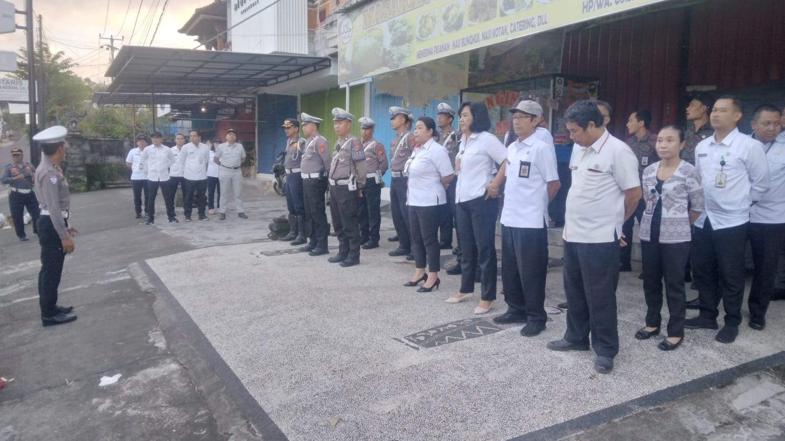 Giat pelaksanaan Operasi Gabungan bersama UPTD. Badan Pendapatan Daerah Propinsi Bali Kantor Bersama Samsat Klungkung